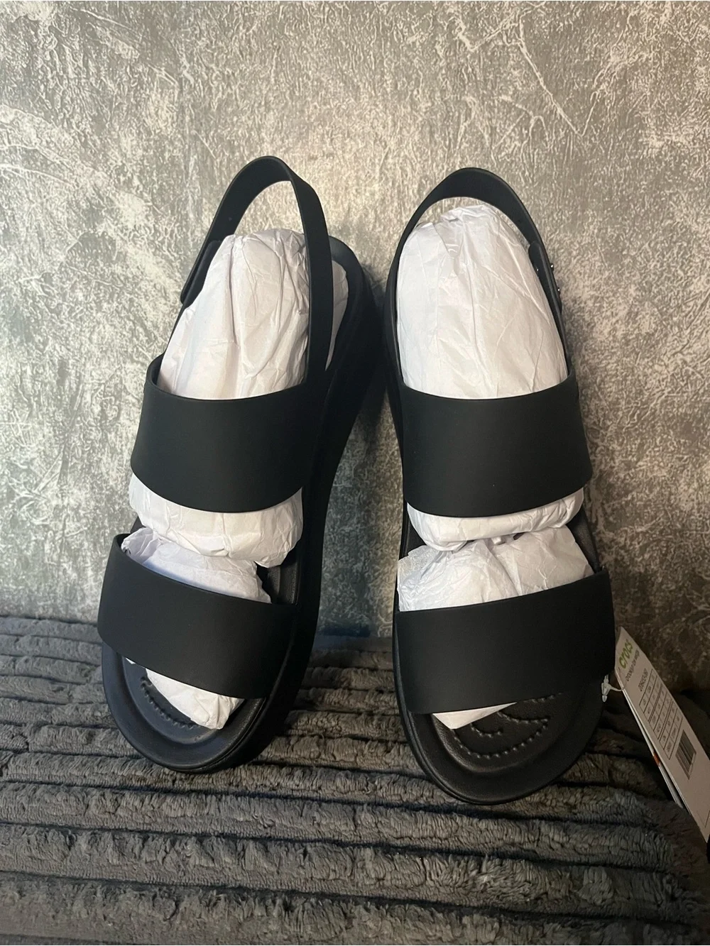 Crocs Women’s Black Brooklyn low wedge nwt sz 11